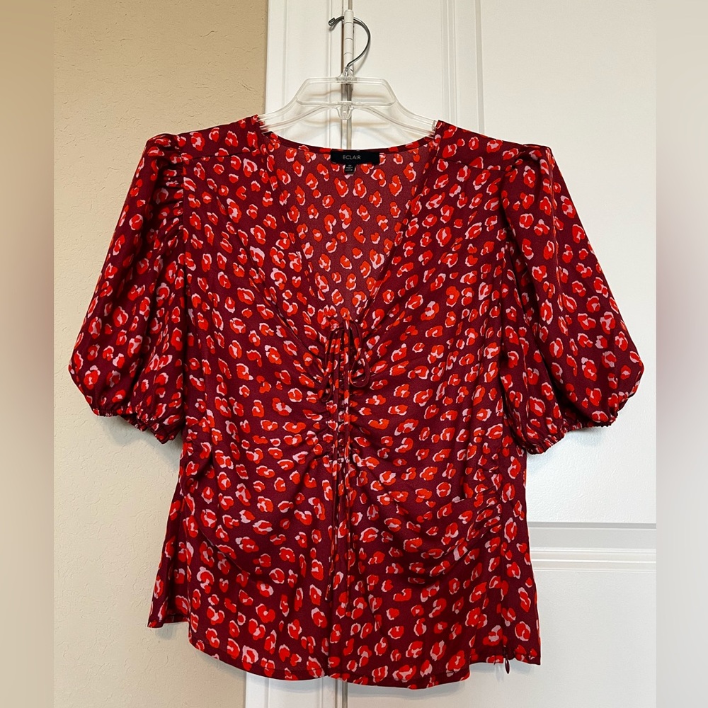 ECLAIR Feminine Cheetah boutique blouse, Size M leopard fall autumn short sleeve